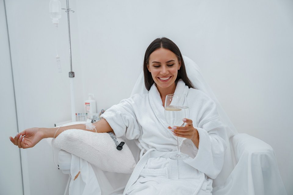 Recharge with IV Drips in Dubai for Fatigue, Uneasiness & More